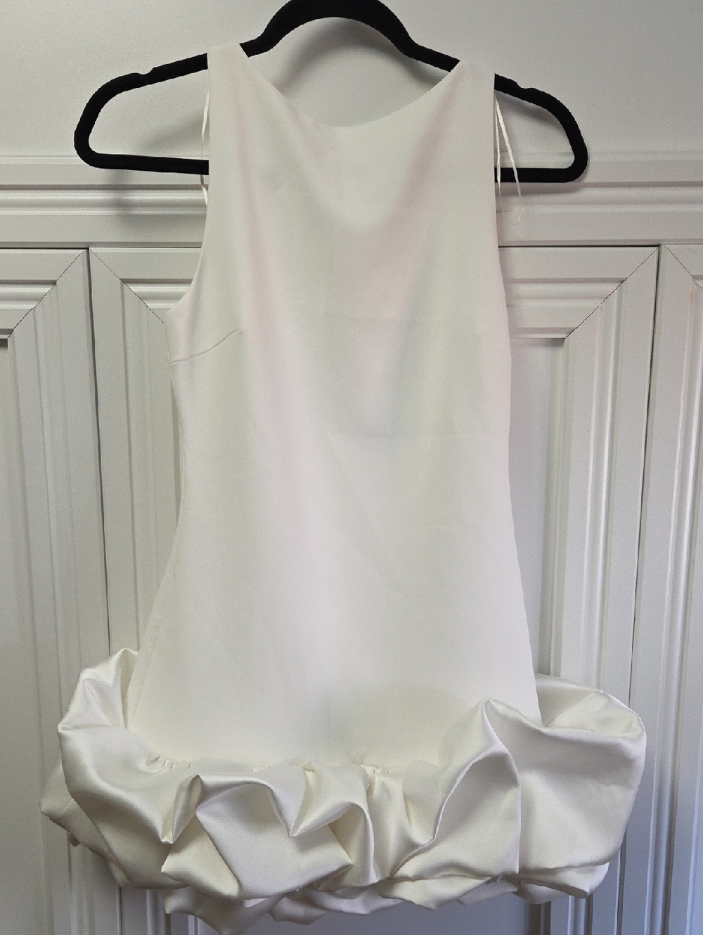 White Ruffle Hem Sleeveless Dress (Has Shorts)
